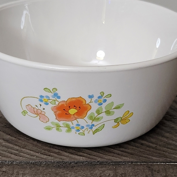 Corning Ware P-82-B Wildflowers Spring Bouquet Floral Pan Handle Dish 1 1/2 Pint - Picture 2 of 8